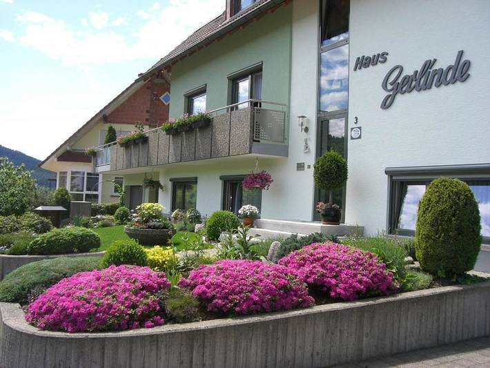 Gîte pour 2 personnes, avec terrasse ainsi que vue et jardin à Zell am Harmersbach - 4
