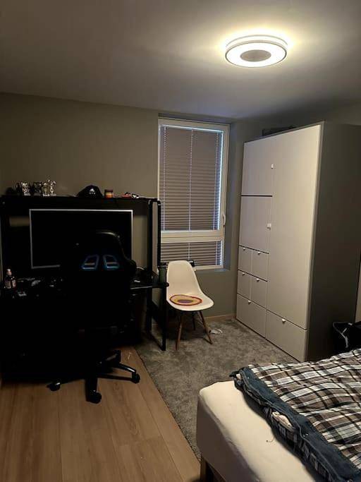 Ferienhaus für 8 Personen, mit Terrasse und Whirlpool sowie Garten in Trondheim - 3