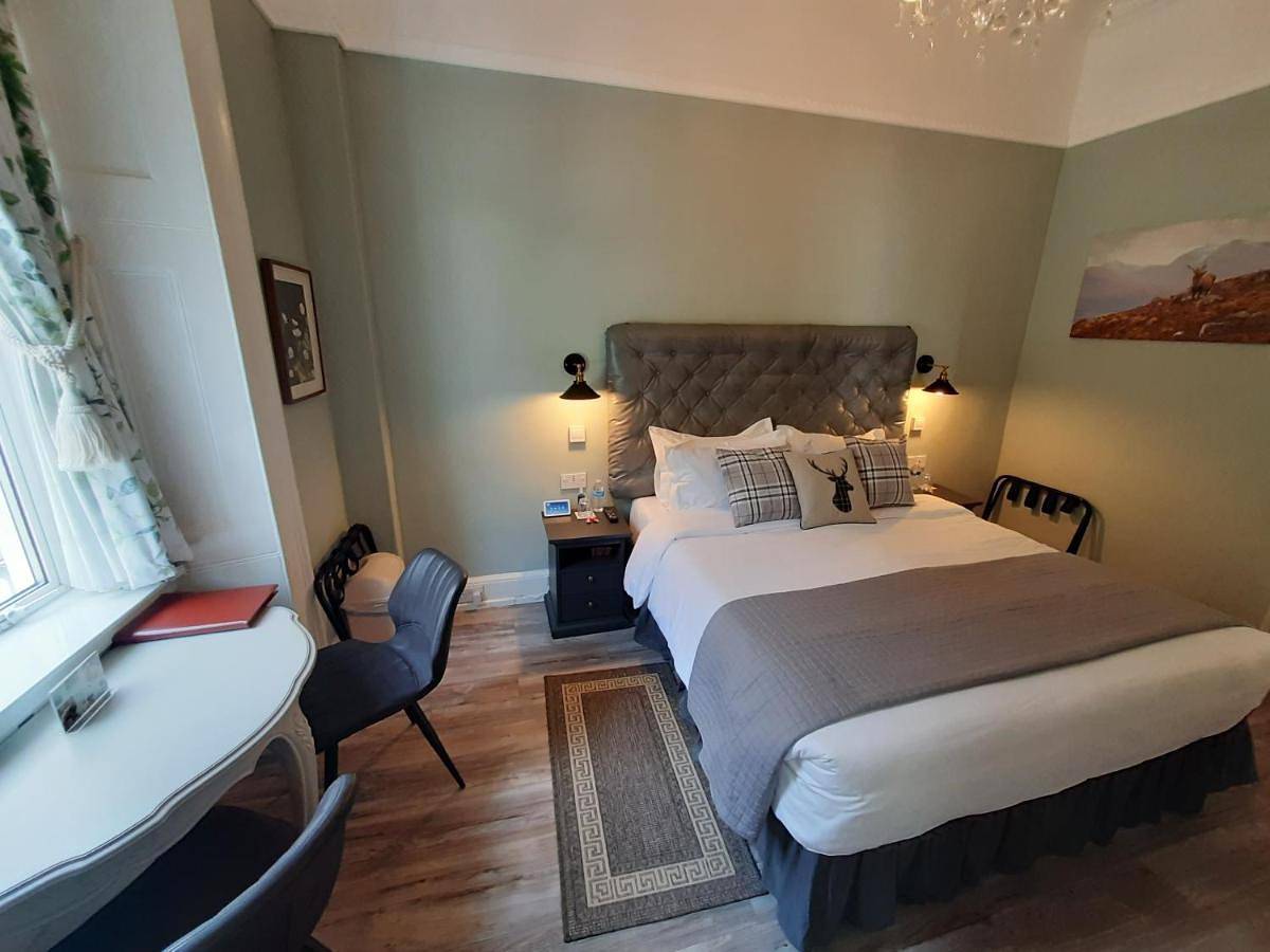 King Room with Garden View in Rothesay, Argyll & Bute