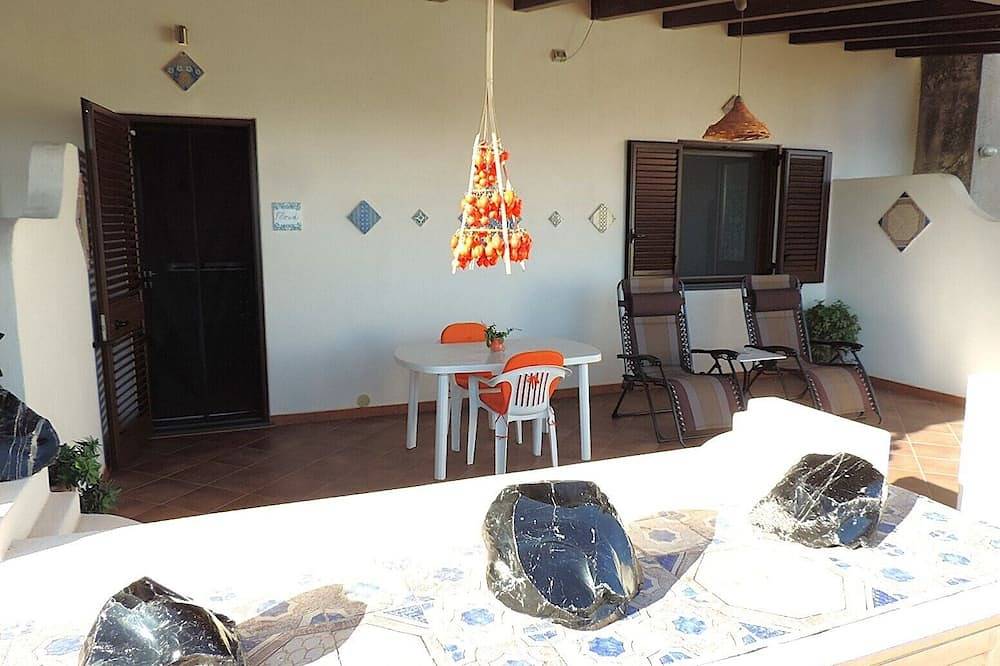 Appartement entier, Appartement avec vue coucher de soleil sur les îles Alicudi et Filicudi in Lipari