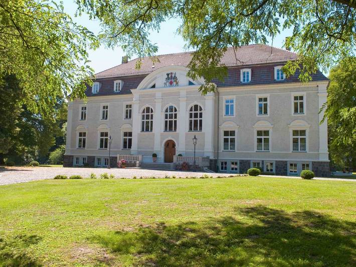Schloss für 5 Personen, mit Garten und Terrasse in