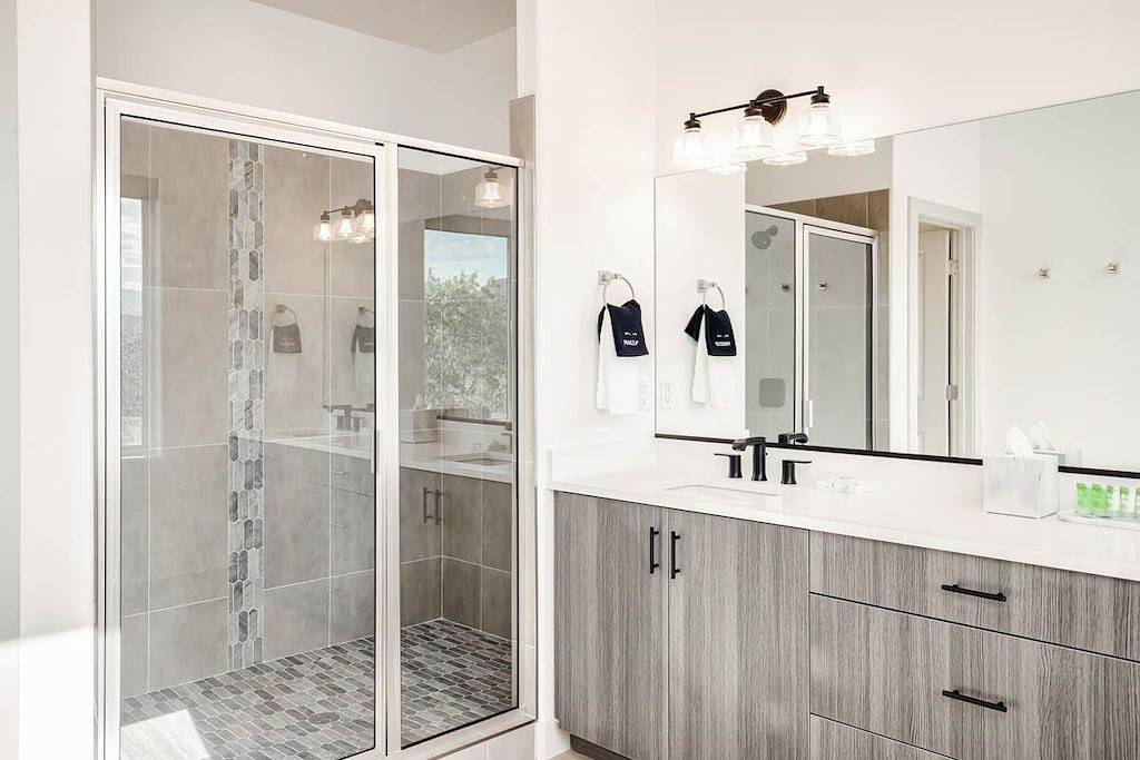 Moon Sage Retreat • Private Hot Tub! in Santa Clara (UT), Zion Nationalpark