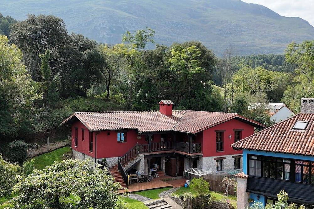 Ganze Wohnung, Rural apartment near Ribadesella between the sea and the mountains. in Ribadesella, Costa Verde (Spanien)