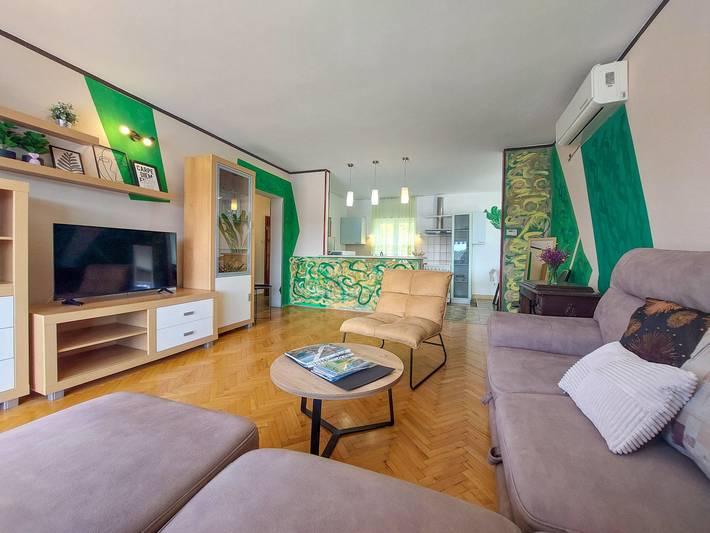 Ferienwohnung für 5 Personen, mit Balkon und Garten auf Krk - 2