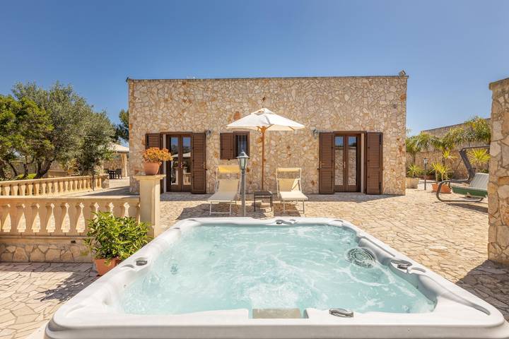 Location de vacances pour 15 personnes, animaux acceptés à Taviano - 2