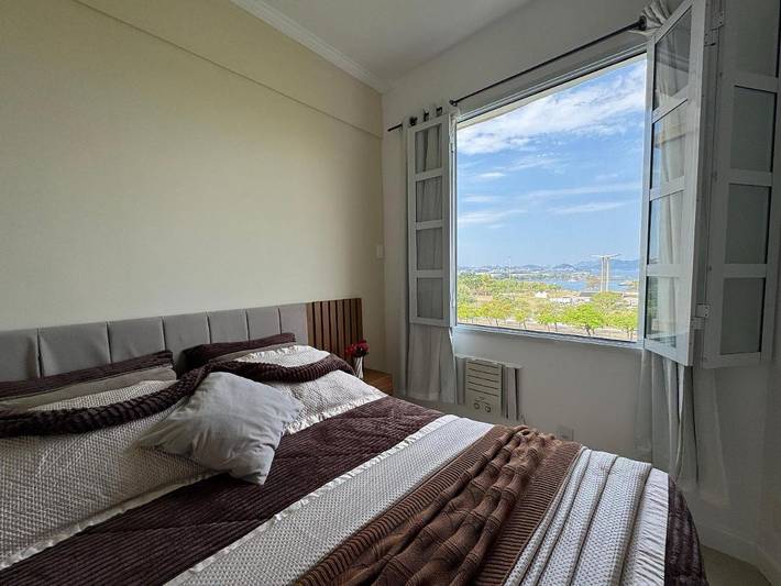 Casas e apartamentos de temporada para 5 pessoas, adaptado a crianças na Lapa (RJ)