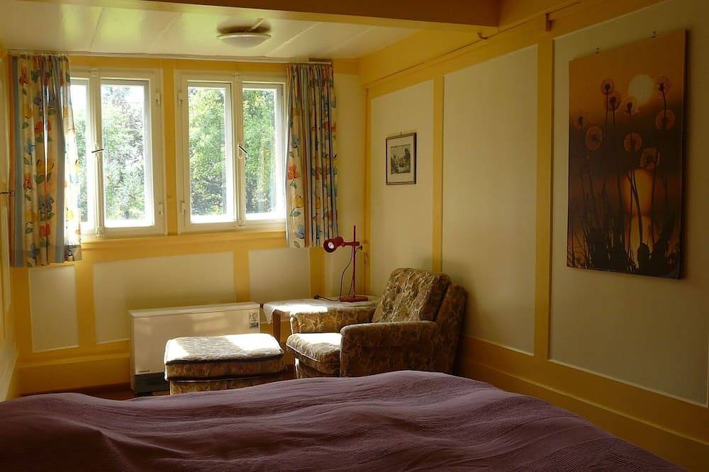 Ganze Wohnung, Große Ferienwohnung in einem Schwarzwaldhaus am Fuß des Feldbergs in Suedlicher Schwarzwald, Sankt Blasien