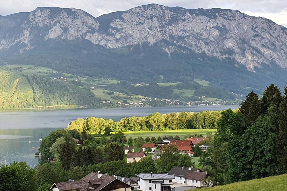 Ganze Wohnung, Ferienwohnung mit Terrasse - Attersee Badeplatz \"Zeller Aufsatz\" 5 Minuten in Nußdorf am Attersee, Attergau
