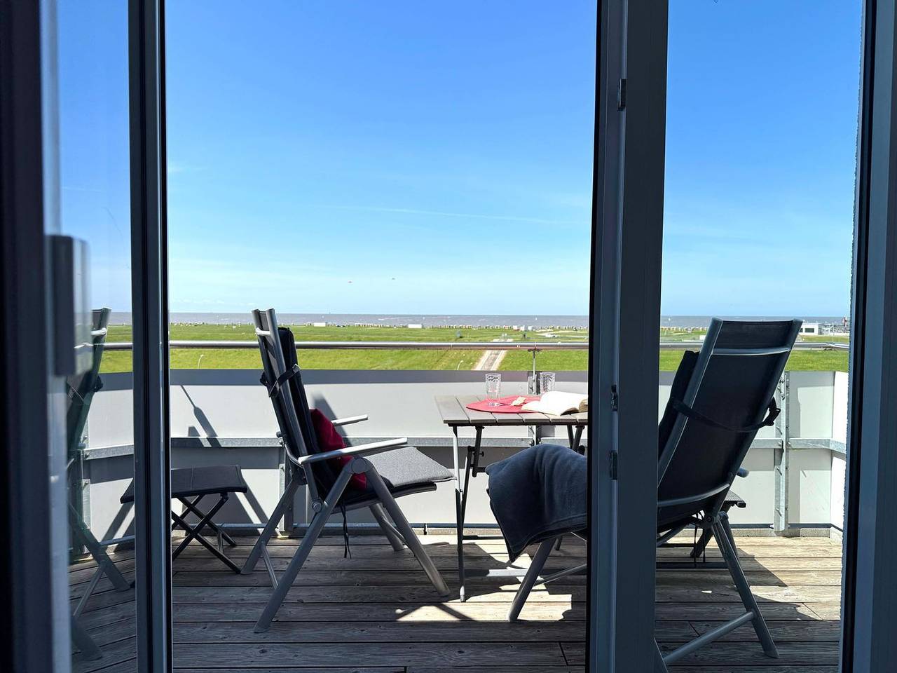 Ganze Wohnung, Penthouse "de Lünk", unverbauter Meerblick, kostenloser Wellnessbereich, Vitamar in Dorum-Neufeld, Dorum