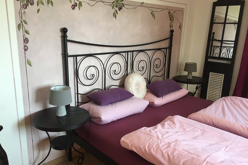Ganze Wohnung, Ferienwohnung zum Bauerngarten in Baunigl, Riedering