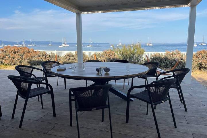 Villa pour 12 personnes, avec terrasse et jardin à Giens