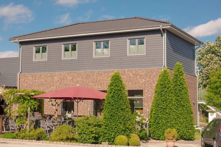 Hotel für 4 Personen, mit Terrasse und Ausblick in Wankendorf