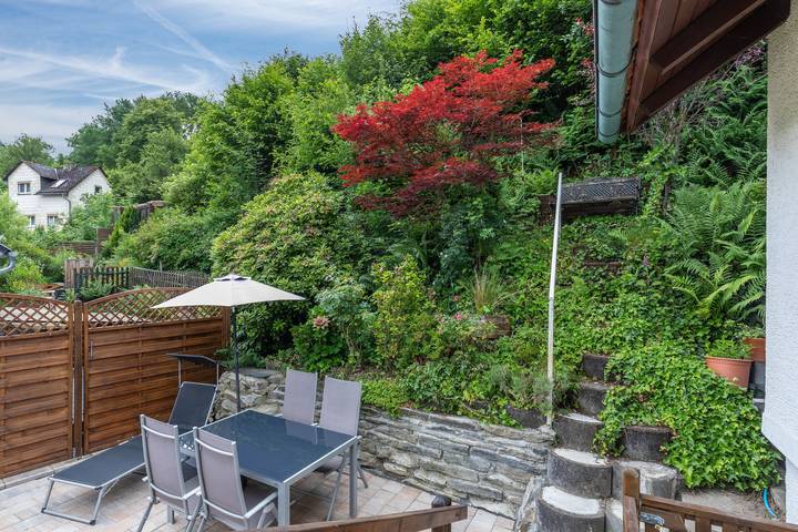 Ferienwohnung für 6 Personen, mit Balkon und Garten am Taunus