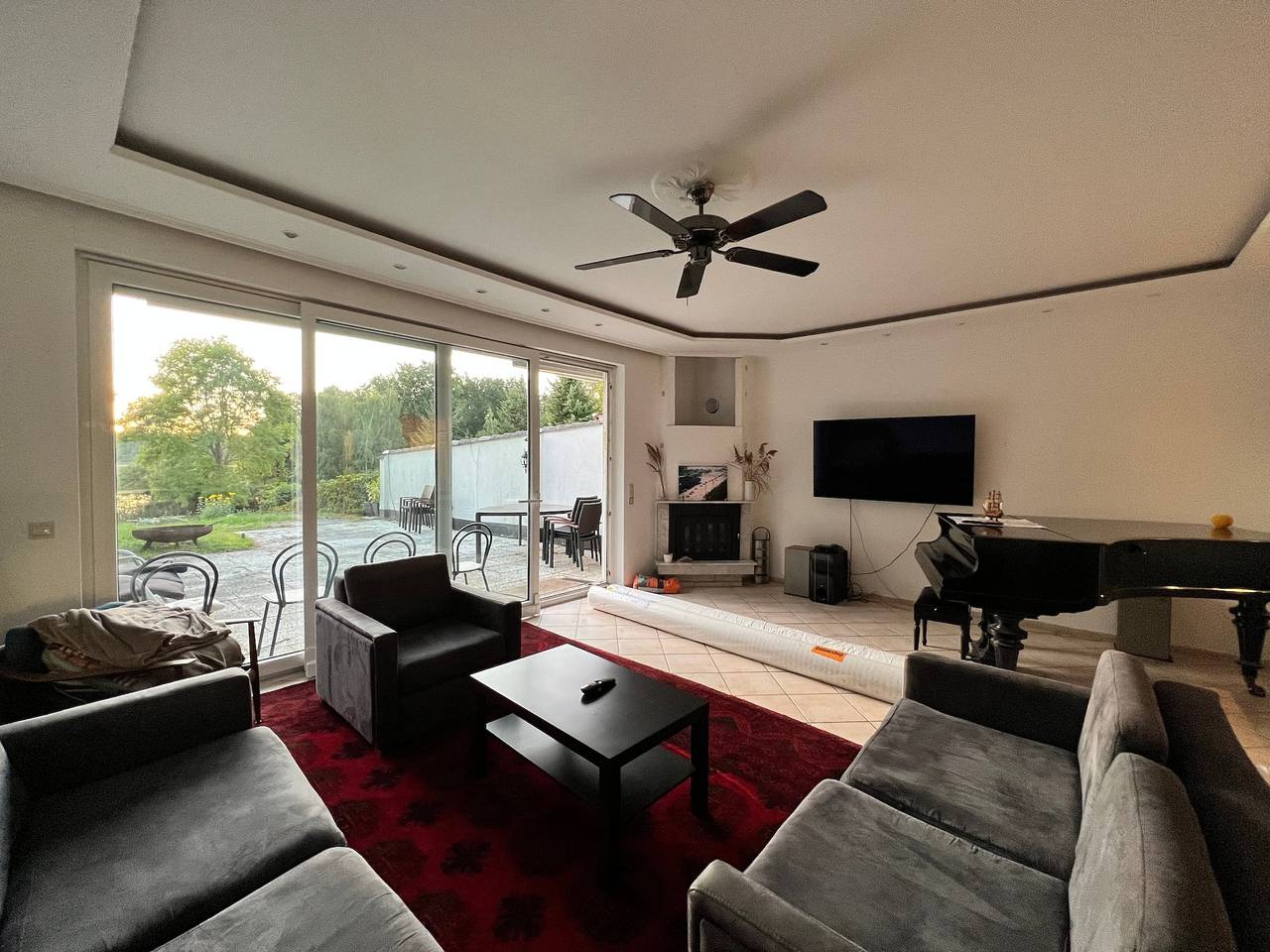 Ganze Wohnung, "Große Terrassenwohnung mit Seeblick" und Wlan in Stechlinsee, Stechlin