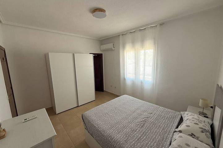 Schöne Villa mit großem Pool und unabhängigem Studio in Ciudad Quesada Wifi in Rojales, Costa Blanca