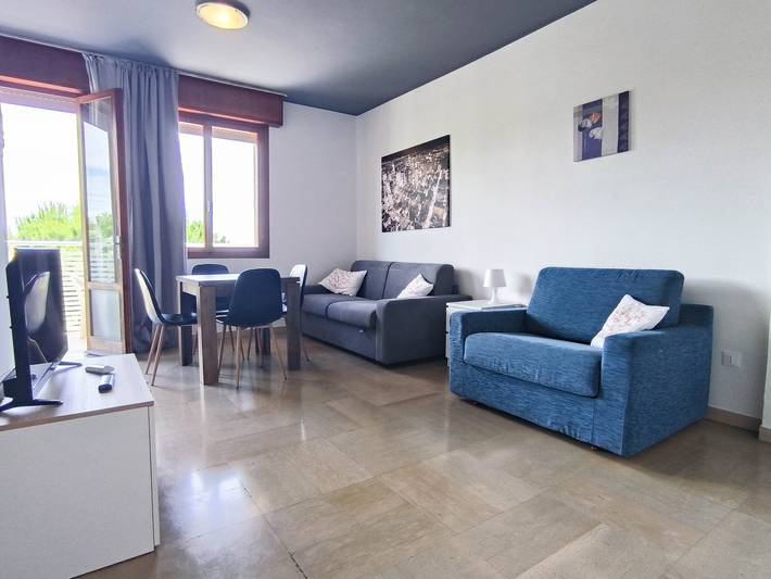 Ganze Wohnung, Appartement am Strand mit AC und TV, 100m zum Strand in Lido di Jesolo, Jesolo-stadt