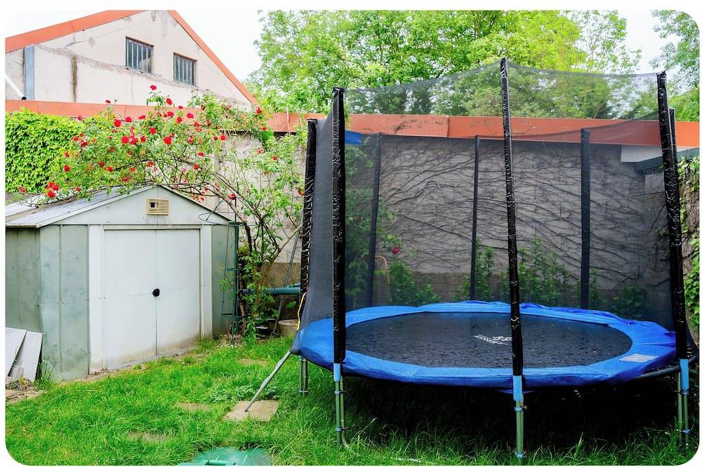 Appartement entier, Qhome 1 - Studio entre Paris et Disney*Parking privé in Villiers-sur-Marne, Val-de-Marne