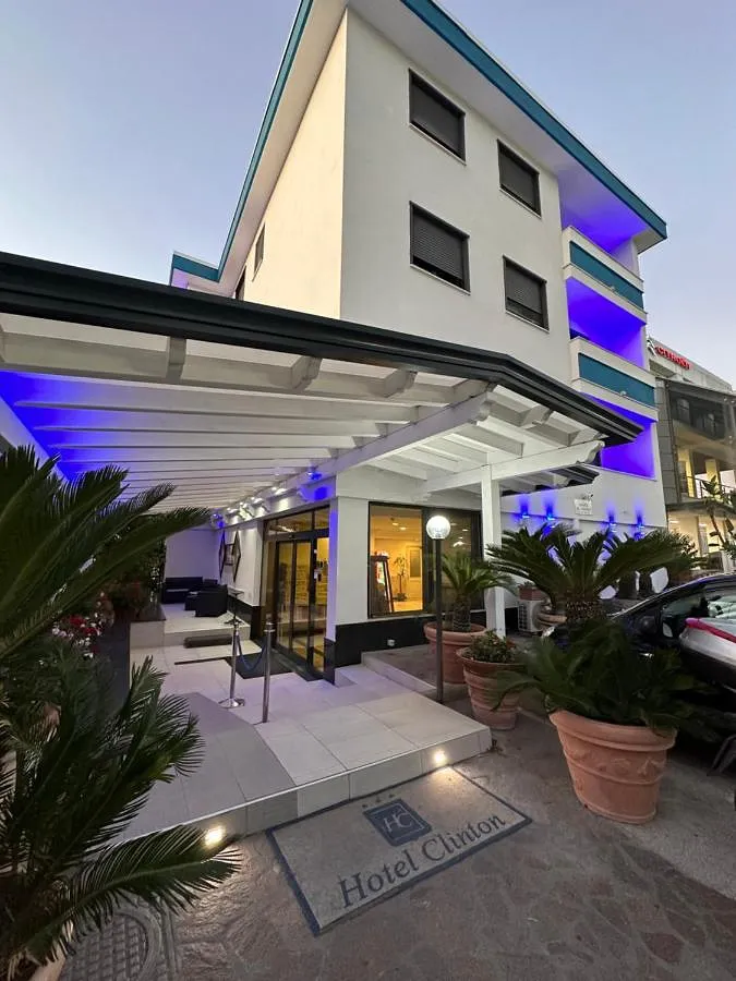 Hôtel pour 6 personnes, avec balcon - 1