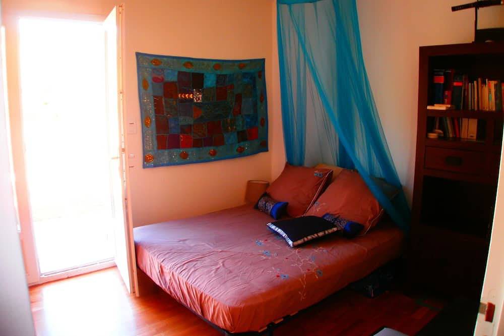 Blick über das Dorf von Castellet in La Cadière-d'Azur, Toulon Region