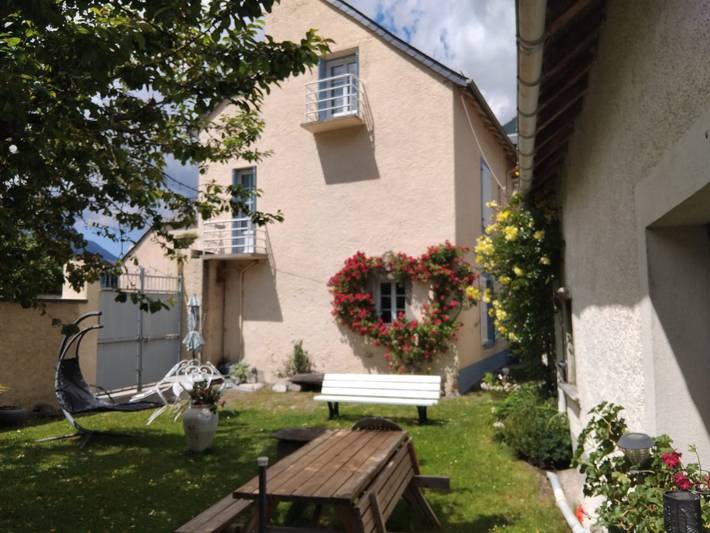 Gîte pour 4 personnes, avec jardin