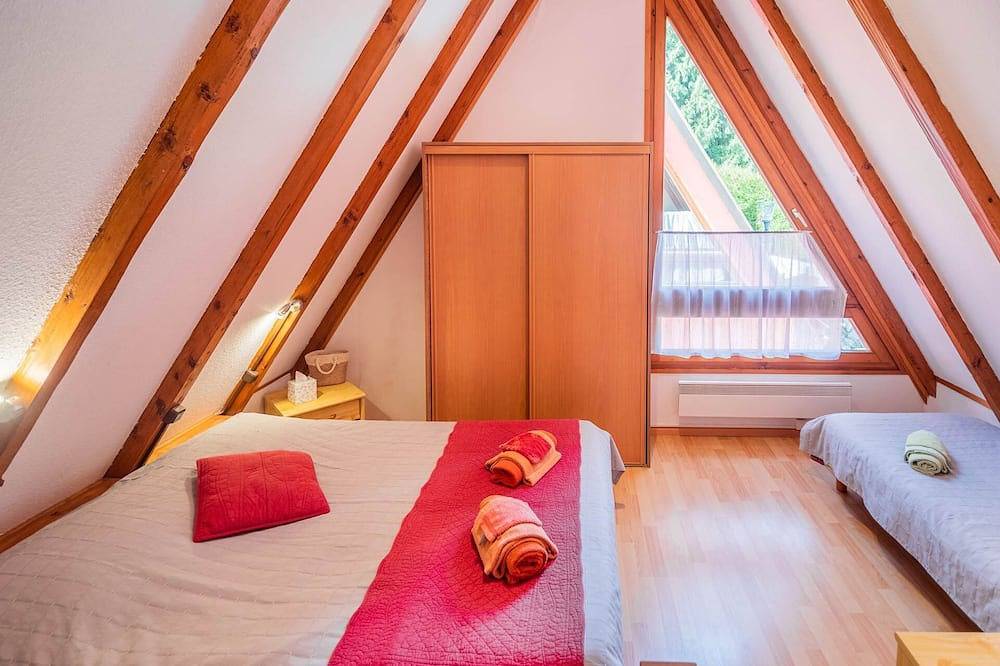 Pavillon Pinot Noir (Cottage) with terrace and parking in Kaysersberg, Parc naturel régional des Ballons des Vosges