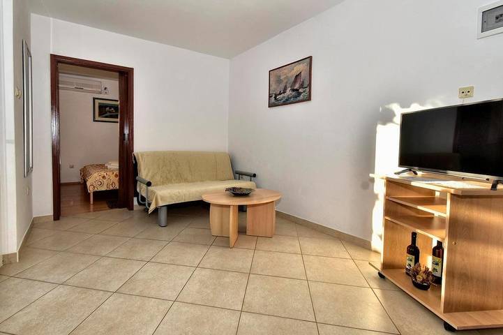 Ferienwohnung für 3 Personen, mit Terrasse in Pisak