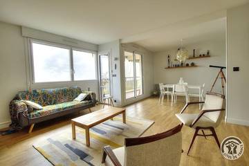 Gîte pour 4 personnes, avec piscine et jardin, animaux acceptés à Caluire-et-Cuire