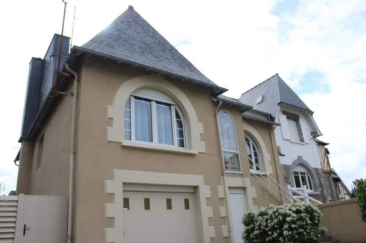 Maison de vacances pour 15 personnes, avec terrasse et jardin à Saint-Malo