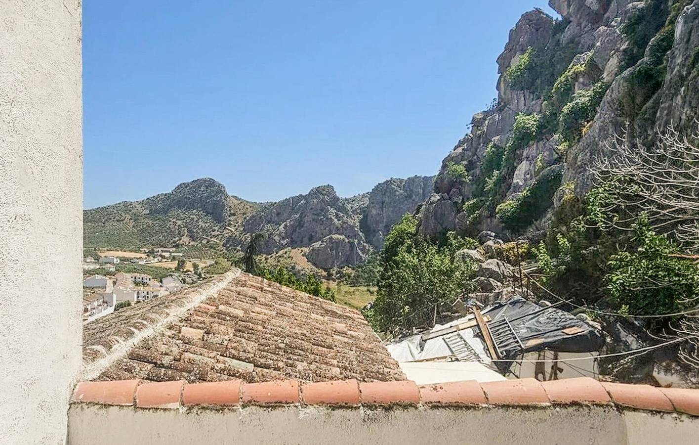 Gemütliche Wohnung mit Garten, WiFi, AC & Parkplatz in Antequera, Málaga Provinz