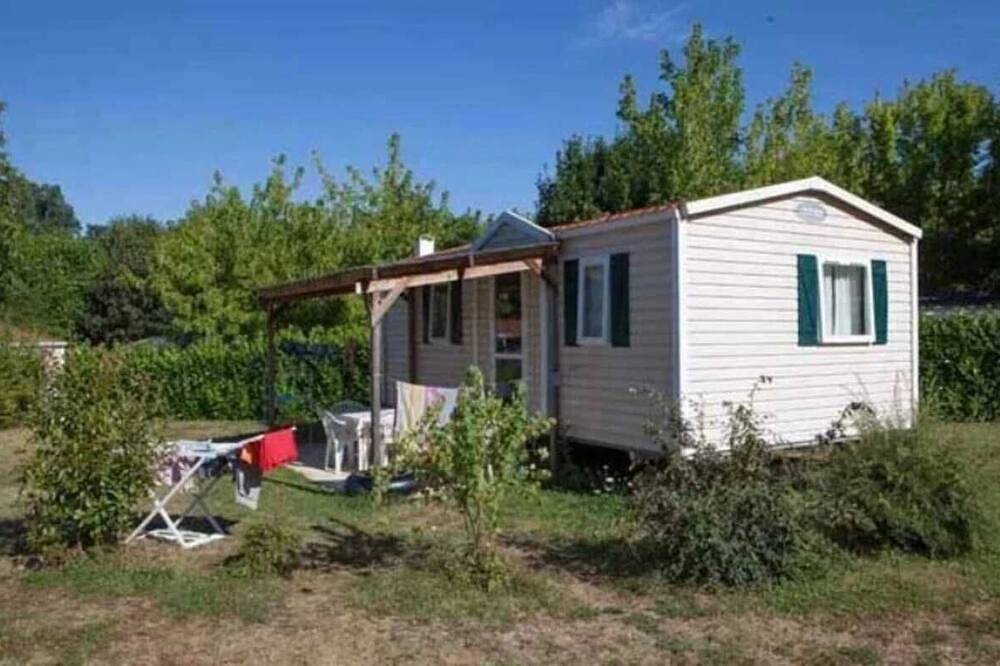 Camping 4 étoiles - Piscine  - eebigg in Carennac, Lot