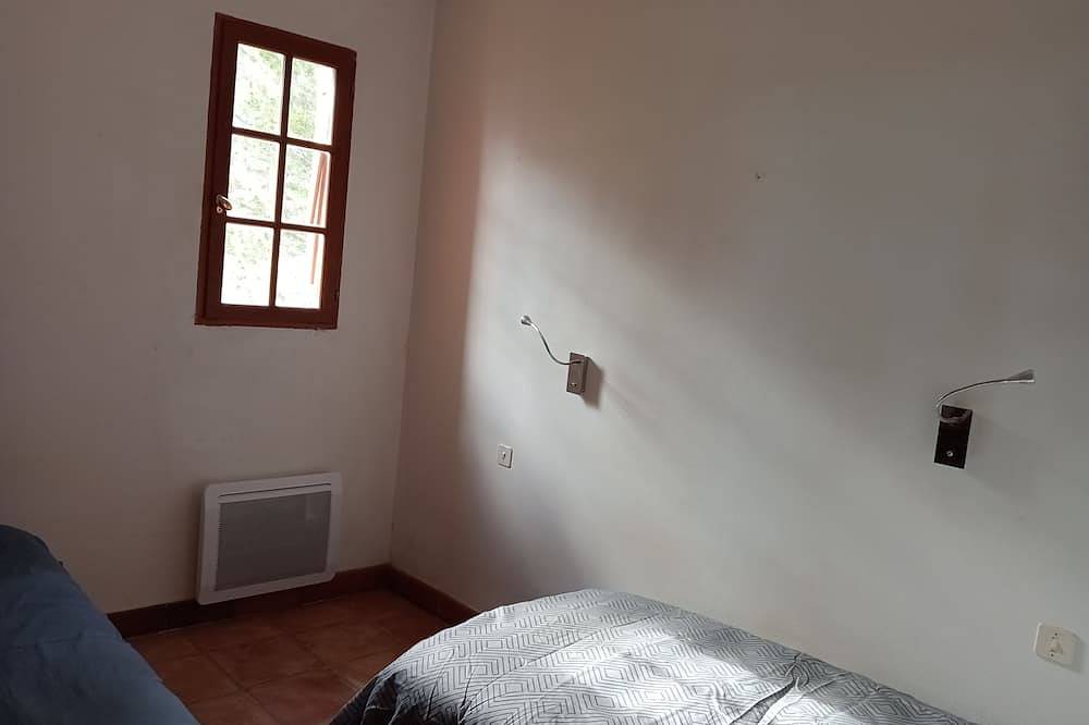 Entire apartment, Appartement Pour 4 Personnes in Sausset-les-Pins, Mediterranean Coast (France)