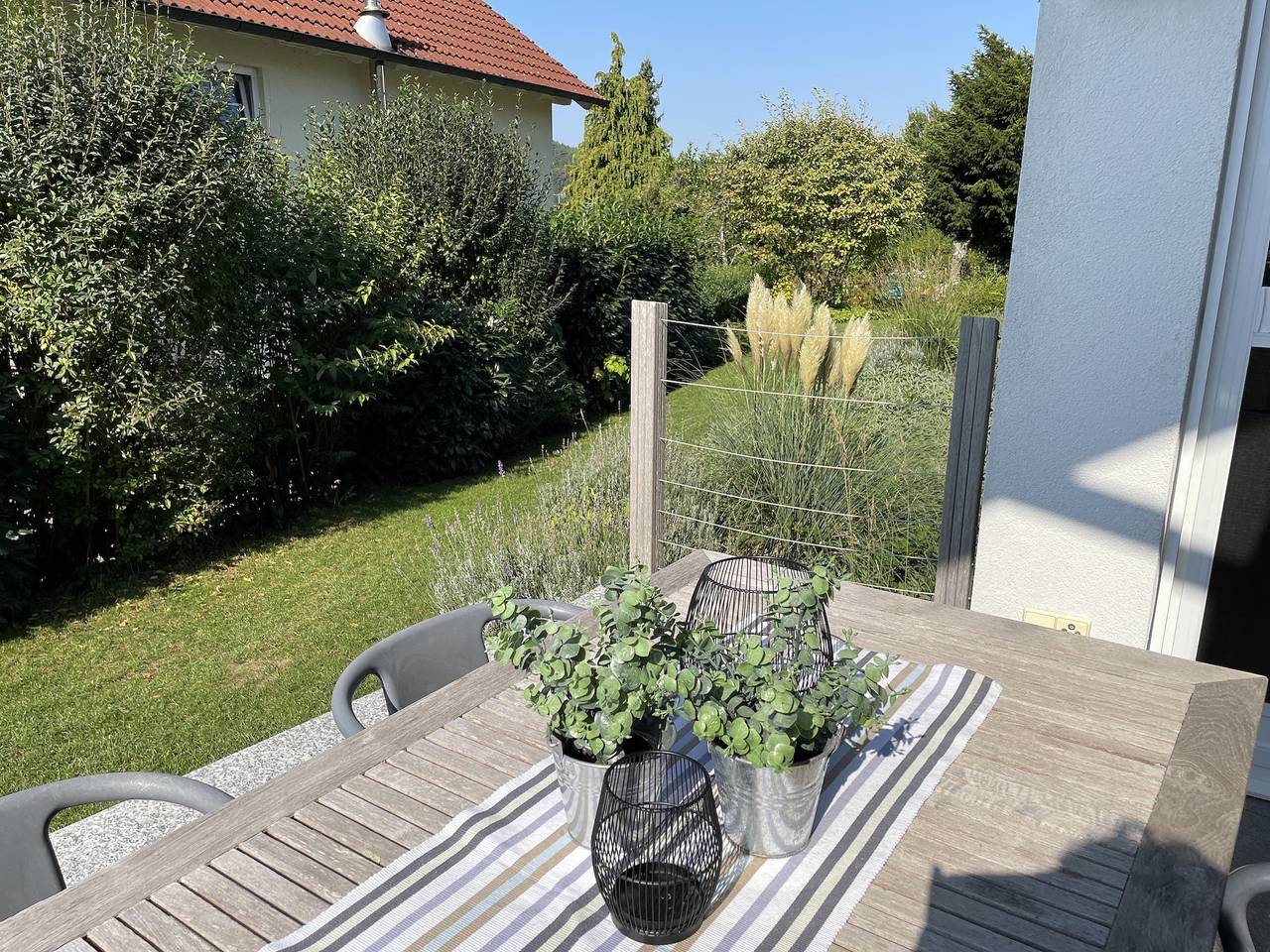 Ferienhaus Sonnenhaus - Sonnenhaus mit Kaminofen und Terrasse, 200qm, 4 Schlafzimmer, max. 6 Erwachsene & 2 Kinder in Bodman-Ludwigshafen, Landkreis Konstanz