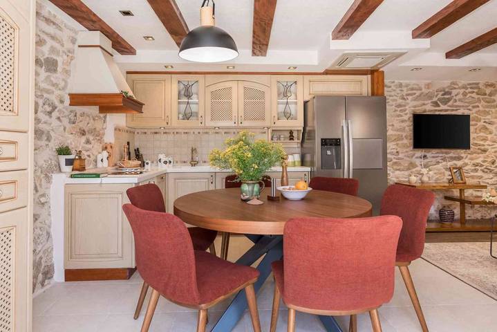 Luxury Villa Finessa Skradin 2 with Heated Pool in Skradin, Šibenik-Knin
