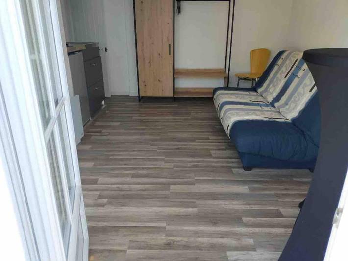 Location de vacances pour 10 personnes, avec terrasse et piscine à Saint-Vivien - 2