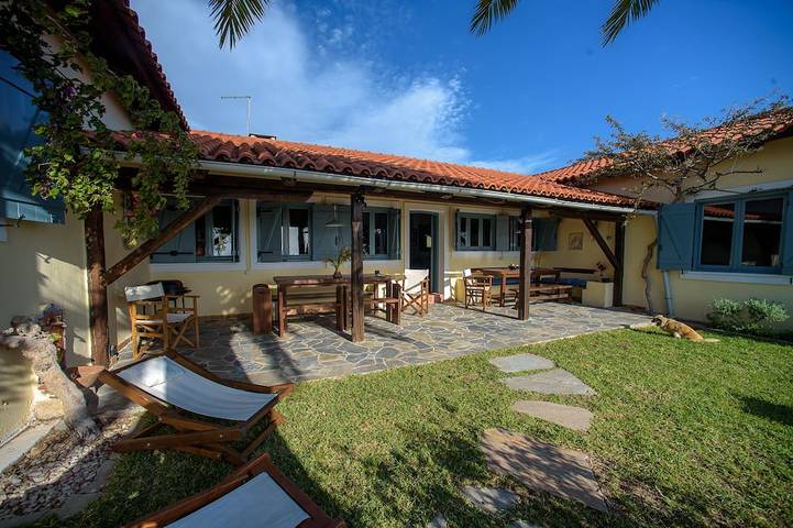 Villa for 8 people, with garden in Aegina