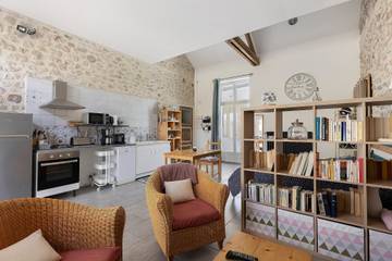 Location De Vacances pour 2 Personnes dans Avrillé-les-Ponceaux, Indre-et-Loire, Photo 2