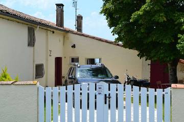 Gîte pour 2 personnes, avec terrasse et jardin à Chenac-Saint-Seurin-d'Uzet