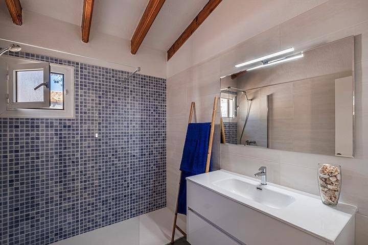 Location de vacances pour 6 personnes, avec jardin et piscine dans Son Xoriguer - 3