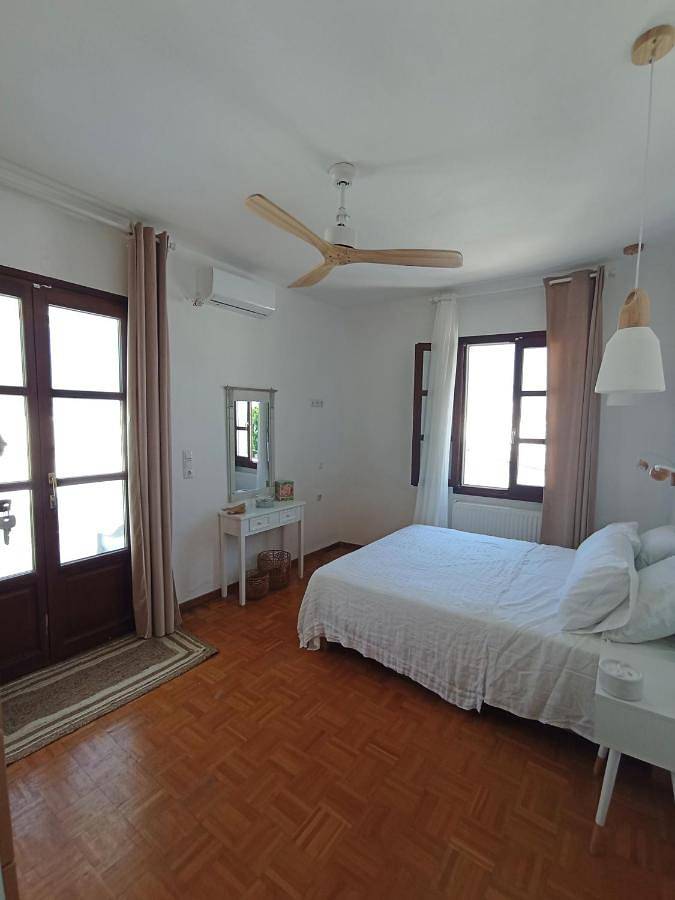 Maison d’hôte pour 2 personnes, avec terrasse dans Paros - 3