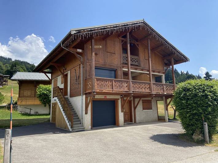 Location de vacances pour 4 personnes, avec Balcon à Crest-Voland
