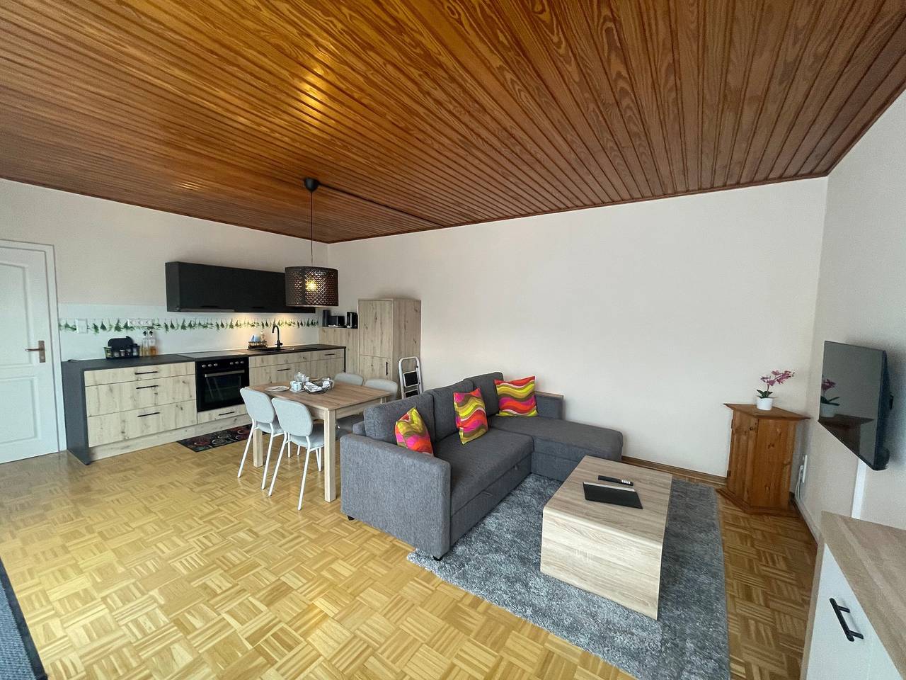 Ganze Wohnung, Ferienwohnung im Erdgeschoss mit privater Terrasse und Internet in Brilon, Hochsauerlandkreis