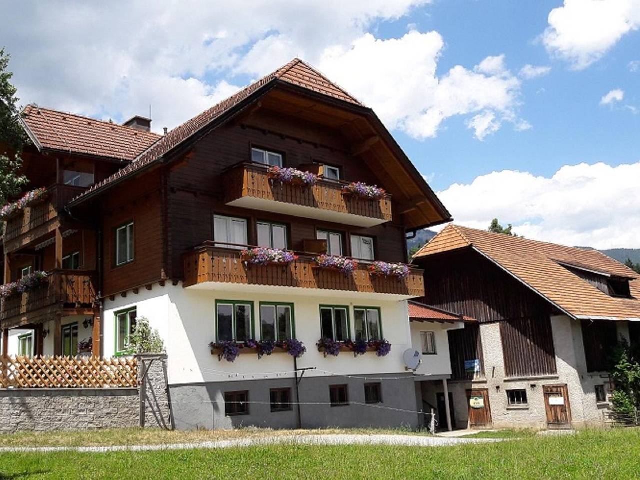 Ganze Ferienwohnung, Forsterhof - Appartement 3: mit 1 Schlafzimmer, Dusche, Wc in Haus, Schladming-Dachstein
