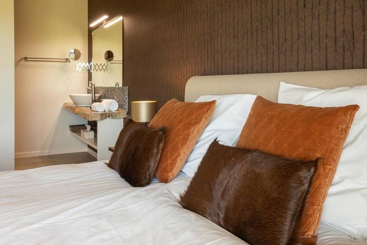 Location de vacances pour 2 personnes, avec terrasse ainsi que jardin et vue dans Roesbrugge-Haringe - 4