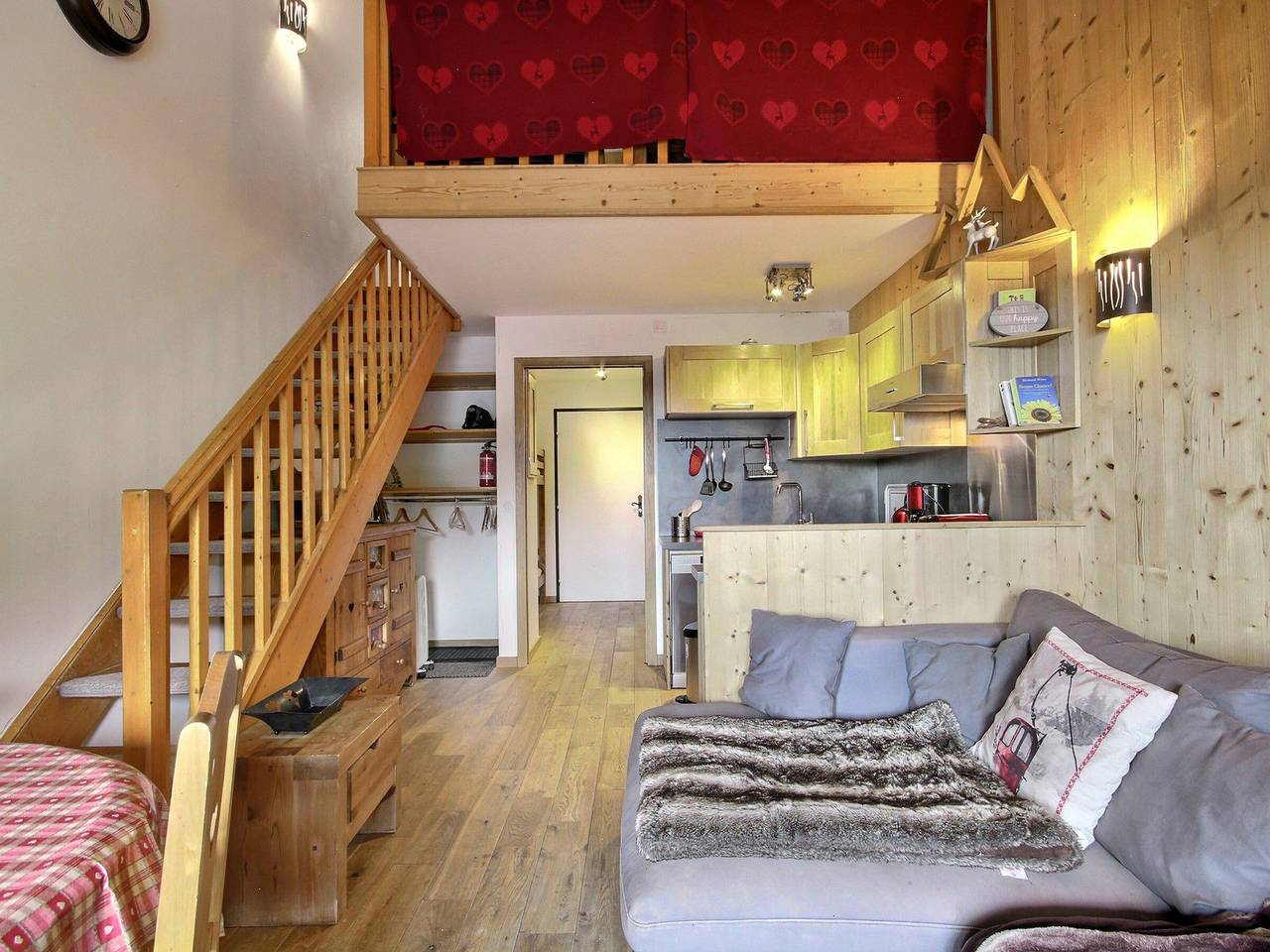 Appartement entier, Duplex moderne au pied des pistes pour 6 personnes in La Plagne, La Plagne-Tarentaise