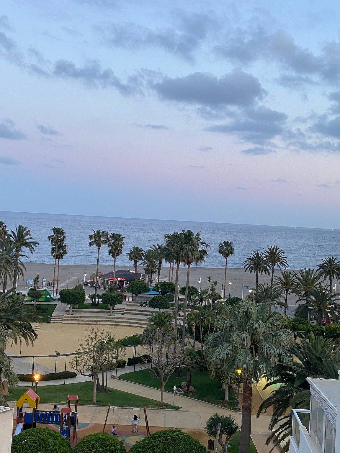 Appartamento intero, Appartamento Piso Pozo Nuevo vicino alla spiaggia con balcone e aria condizionata in Carboneras, Costa de Almeria