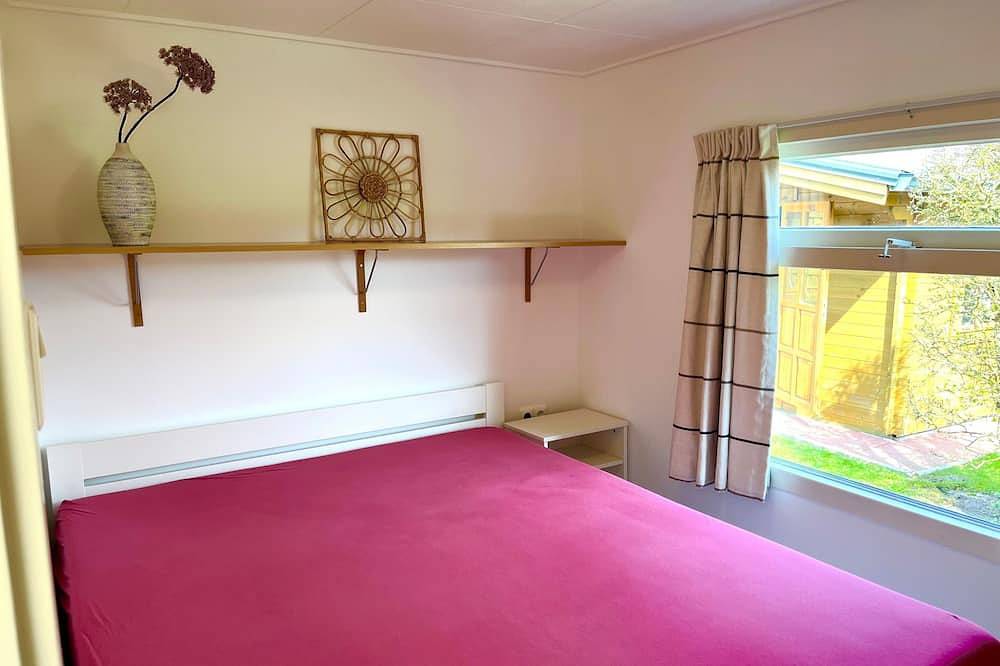 Wunderschöner Ferienbungalow mit großem Garten in Strand- und Stadtnähe in Renesse Strand, Renesse