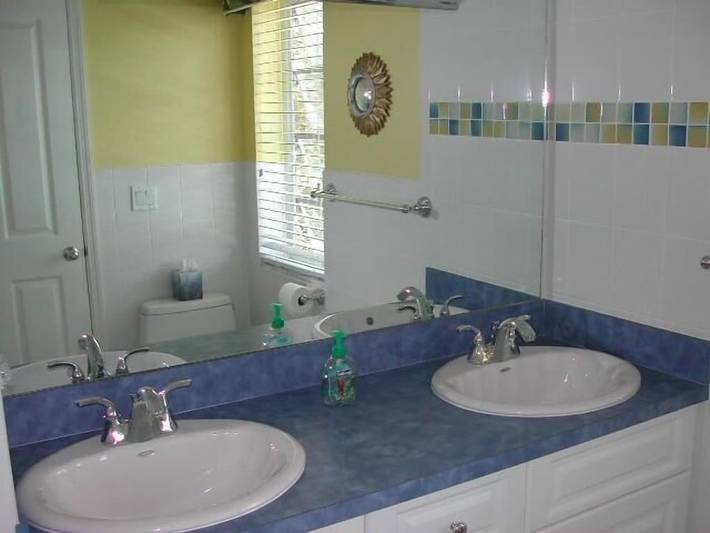 Vacation rental for 8 people, with yard in Captiva