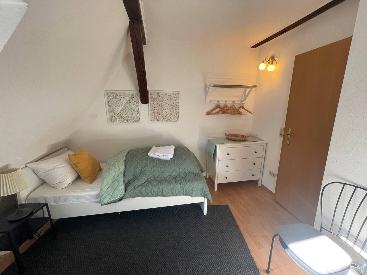 Ganze Ferienwohnung, Einzelzimmer 16 mit Etagenbad in Marburg, Landkreis Marburg-Biedenkopf