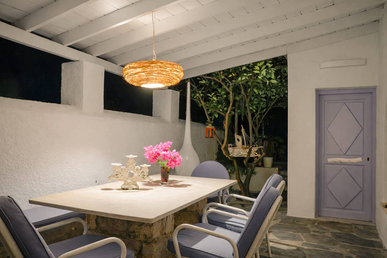 Kabara Garden Oasis in Aegina, Bbq & Privé Parking in Aegina
