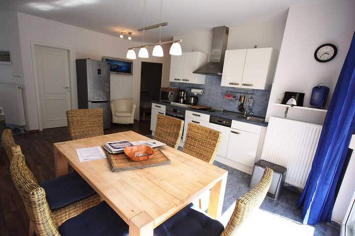 Ferienwohnung für 7 Personen, mit Terrasse und Garten in Ostseebad Koserow